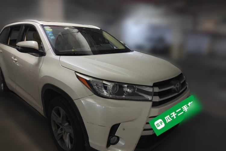 Used Toyota Highlander 2018 2.0T Four-Wheel Drive Luxury Version 7 Seats China VI Standard Front Right 45 Deg