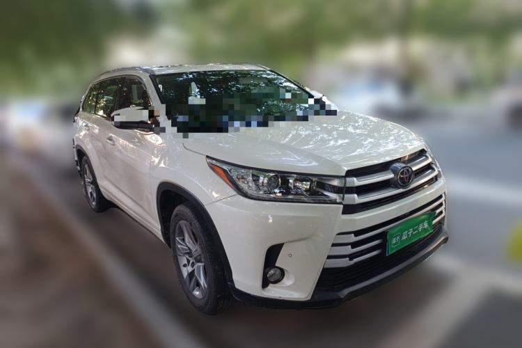 Used Toyota Highlander 2018 2.0T Four-Wheel Drive Luxury Edition 7 Seats China V Emission Standard Front Right 45 Deg
