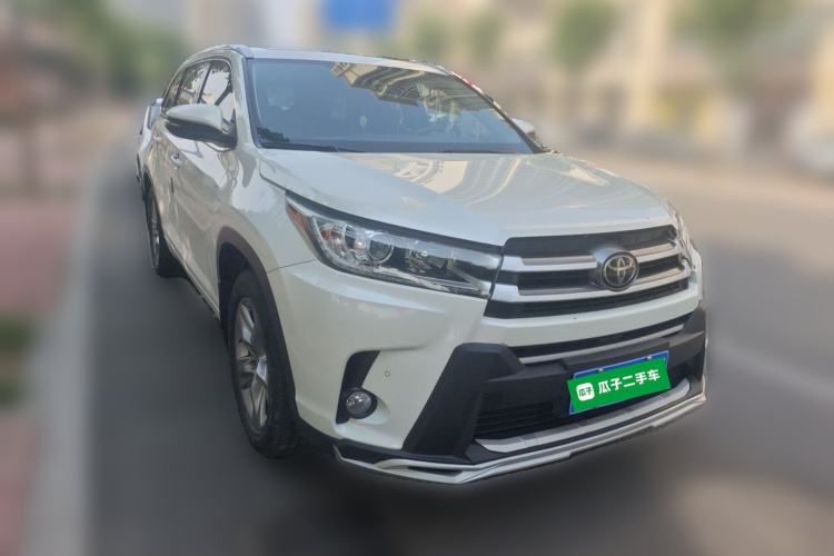 Used Toyota Highlander 2018 2.0T Four-Wheel Drive Luxury Version 7 Seats China VI Standard Front Right 45 Deg