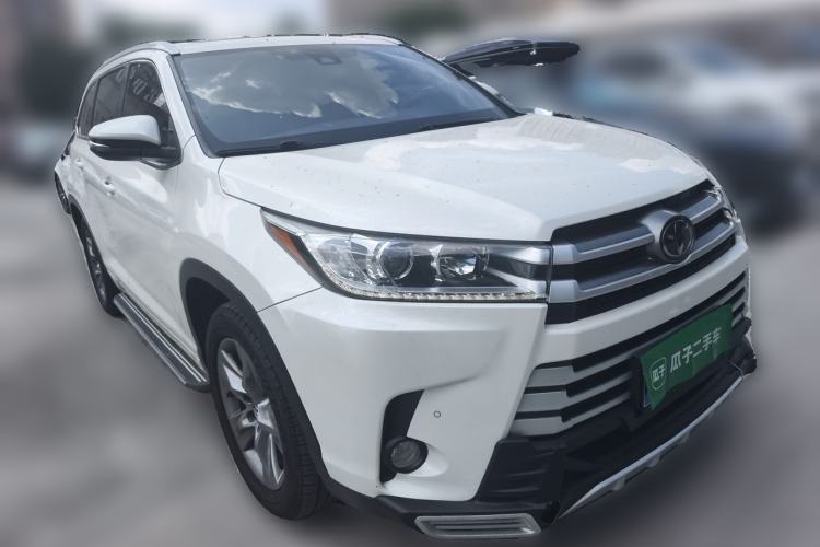 Used Toyota Highlander 2018 2.0T Four-Wheel Drive Luxury Edition 7 Seats China V Emission Standard Front Right 45 Deg