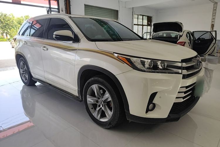 Used Toyota Highlander 2018 2.0T Four-Wheel Drive Luxury Version 7 Seats China VI Standard Front Right 45 Deg