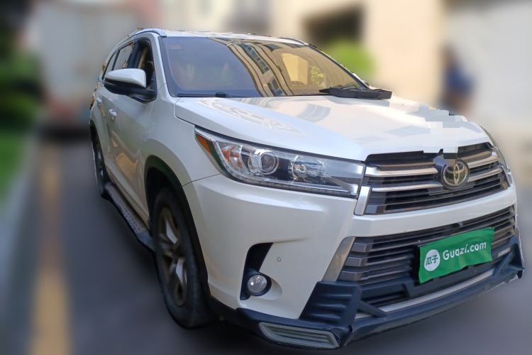 Used Toyota Highlander 2018 2.0T Four-Wheel Drive Prestige Version 7 Seats China V Emission Standard Front Right 45 Deg