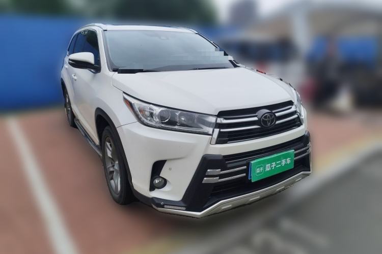 Used Toyota Highlander 2018 2.0T Four-Wheel Drive Prestige Version 7 Seats China V Emission Standard Front Right 45 Deg