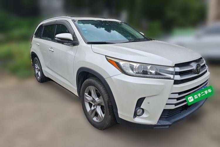 Used Toyota Highlander 2018 2.0T Four-Wheel Drive Luxury Edition 7 Seats China V Emission Standard Front Right 45 Deg