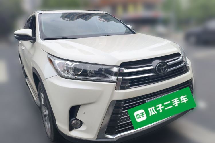 Used Toyota Highlander 2018 2.0T Four-Wheel Drive Prestige Version 7 Seats China VI Standard Front Right 45 Deg
