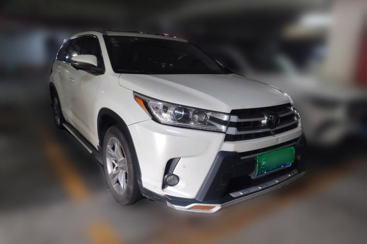 Used Toyota Highlander 2018 2.0T Two-Wheel-Drive Luxury Edition 7 Seats Emission Standard China V Front Right 45 Deg