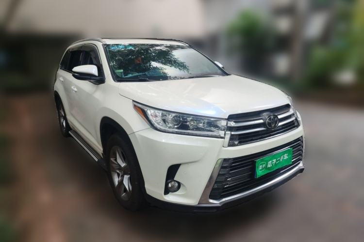 Used Toyota Highlander 2018 2.0T Four-Wheel Drive Prestige Version 7 Seats China V Emission Standard Front Right 45 Deg