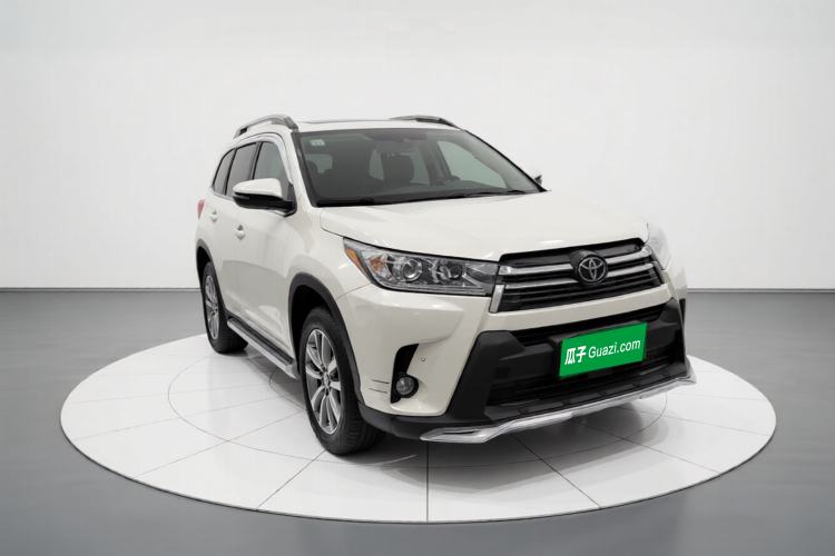 Used Toyota Highlander 2018 2.0T Four-Wheel Drive Prestige Version 7 Seats China V Emission Standard Front Right 45 Deg