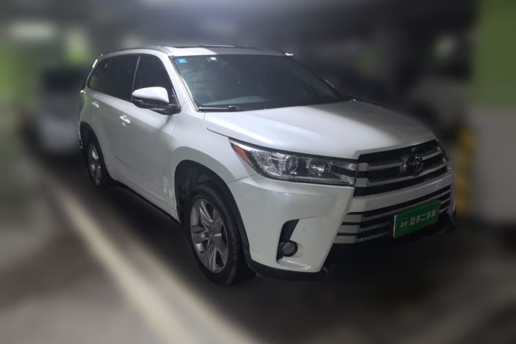 Used Toyota Highlander 2018 2.0T Four-Wheel Drive Luxury Version 7 Seats China VI Standard Front Right 45 Deg