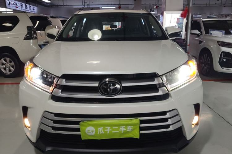 Used Toyota Highlander 2018 2.0T Four-Wheel Drive Luxury Edition 7 Seats China V Emission Standard Front