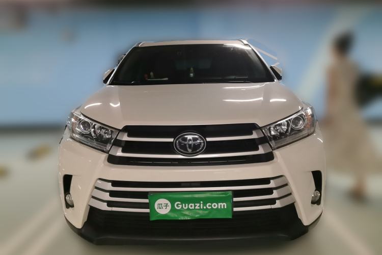 Used Toyota Highlander 2018 2.0T Four-Wheel Drive Luxury Version 7 Seats China VI Standard Front