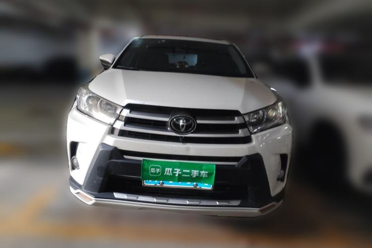 Used Toyota Highlander 2018 2.0T Two-Wheel-Drive Luxury Edition 7 Seats Emission Standard China V Front