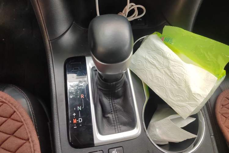 Used Toyota Highlander 2018 2.0T Four-Wheel Drive Prestige Version 7 Seats China VI Standard Gear Lever