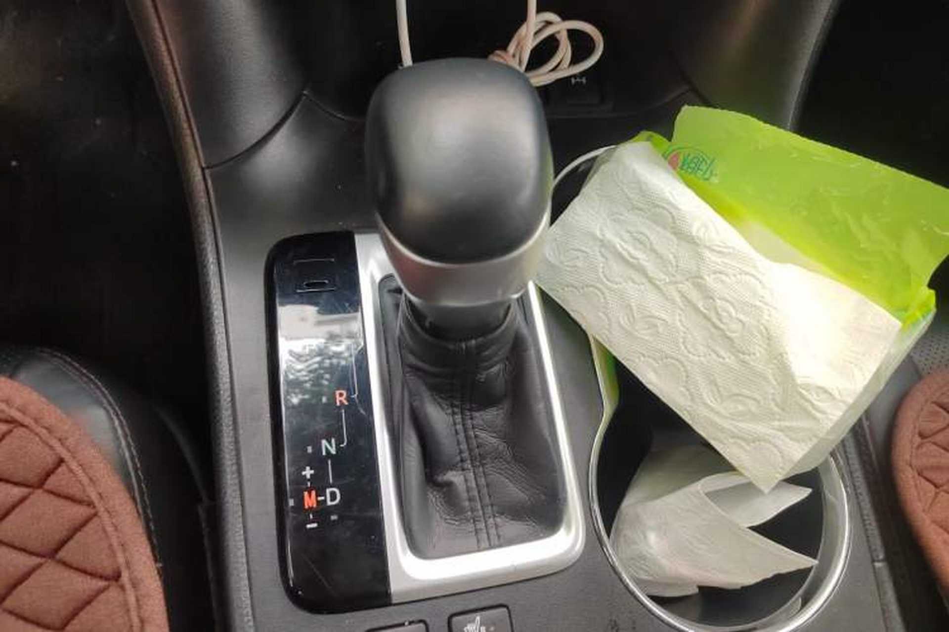 Used Toyota Highlander 2018 2.0T Four-Wheel Drive Prestige Version 7 Seats China VI Standard Gear Lever