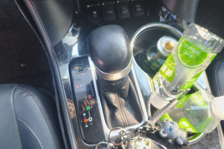 Used Toyota Highlander 2018 2.0T Four-Wheel Drive Luxury Version 7 Seats China VI Standard