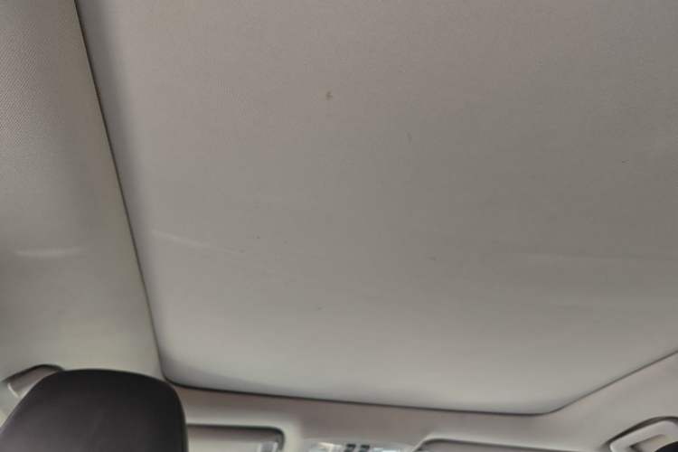 Used Toyota Highlander 2018 2.0T Four-Wheel Drive Luxury Edition 7 Seats China V Emission Standard Headliner