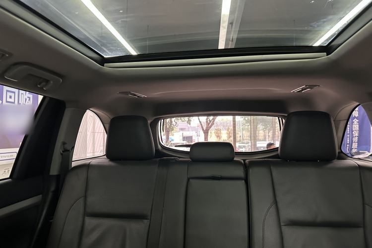 Used Toyota Highlander 2018 2.0T Four-Wheel Drive Prestige Version 7 Seats China V Emission Standard Headliner