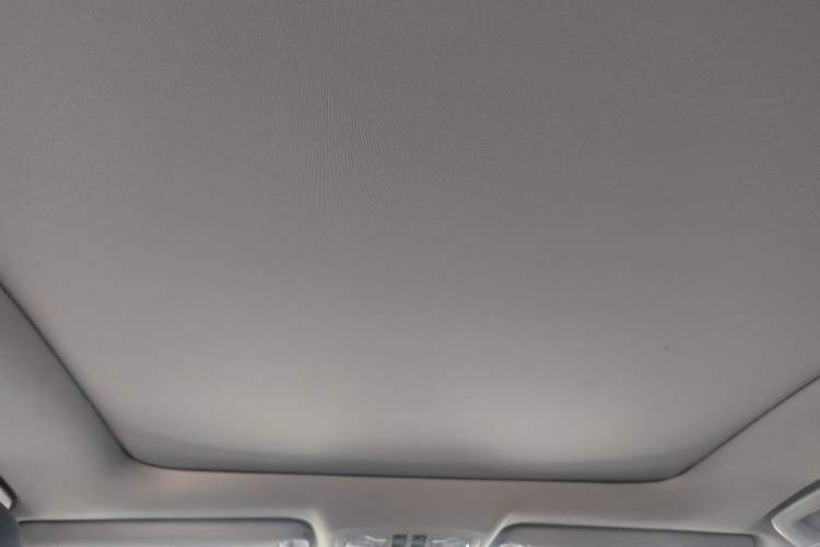 Used Toyota Highlander 2018 2.0T Four-Wheel Drive Prestige Version 7 Seats China VI Standard Headliner