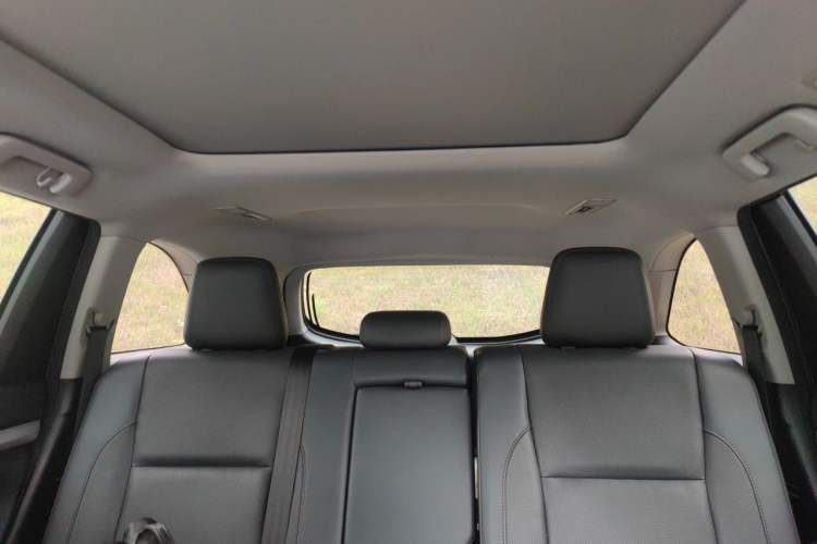 Used Toyota Highlander 2018 2.0T Two-Wheel-Drive Luxury Edition 7 Seats Emission Standard China V Headliner