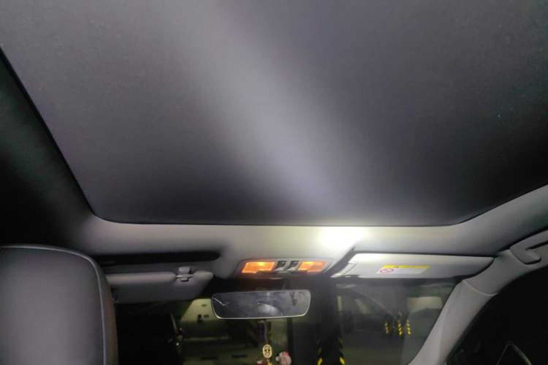 Used Toyota Highlander 2018 2.0T Four-Wheel Drive Prestige Version 7 Seats China VI Standard Headliner