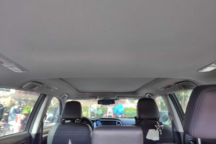 Used Toyota Highlander 2018 2.0T Four-Wheel Drive Prestige Version 7 Seats China VI Standard Headliner