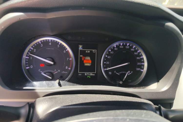 Used Toyota Highlander 2018 2.0T Four-Wheel Drive Luxury Edition 7 Seats China V Emission Standard Instrument Cluster