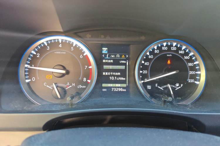 Used Toyota Highlander 2018 2.0T Four-Wheel Drive Luxury Version 7 Seats China VI Standard Instrument Cluster
