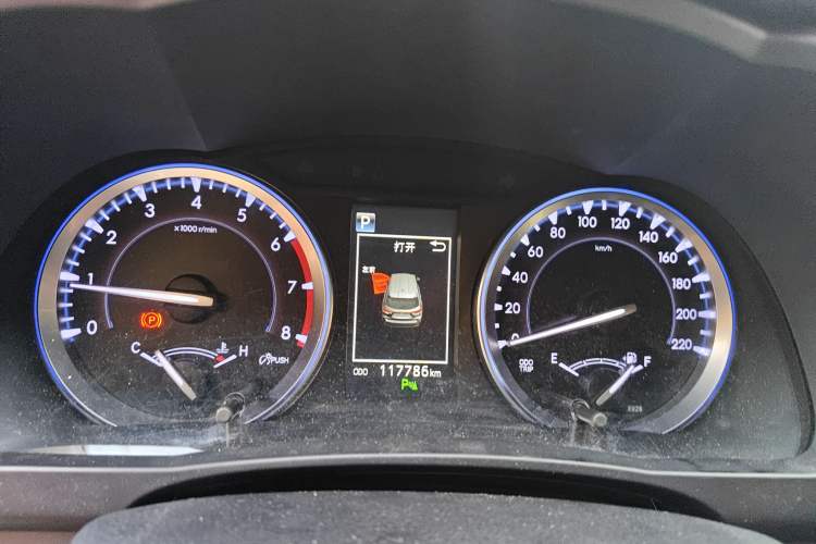 Used Toyota Highlander 2018 2.0T Four-Wheel Drive Prestige Version 7 Seats China VI Standard Instrument Cluster