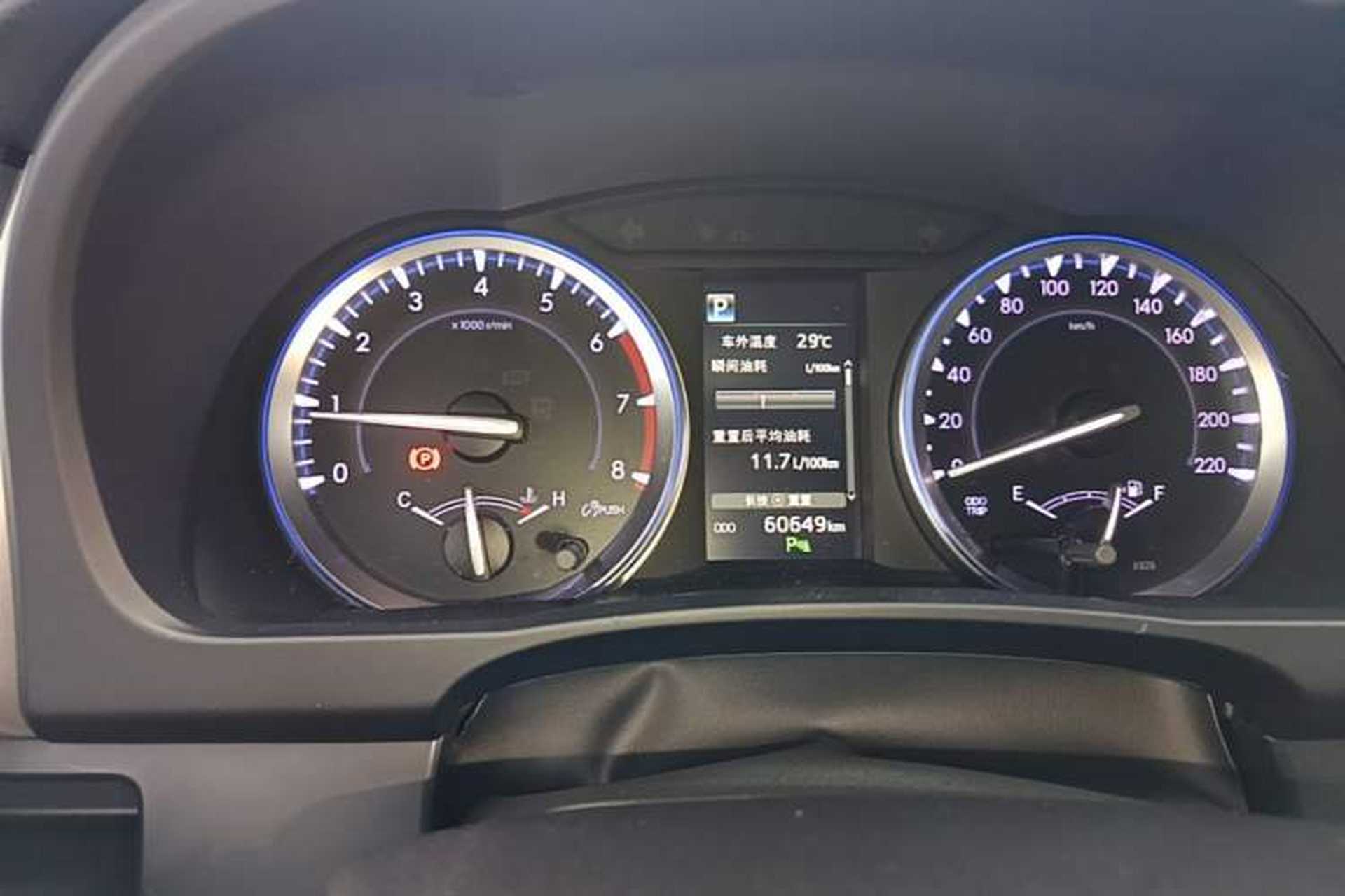 Used Toyota Highlander 2018 2.0T Four-Wheel Drive Prestige Version 7 Seats China VI Standard Instrument Cluster