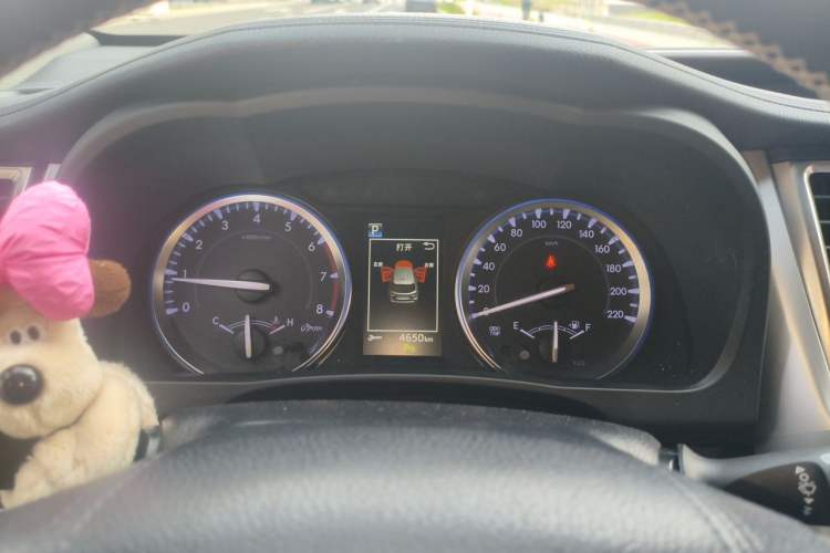 Used Toyota Highlander 2018 2.0T Four-Wheel Drive Luxury Edition 7 Seats China V Emission Standard Instrument Cluster