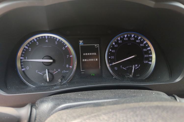 Used Toyota Highlander 2018 2.0T Four-Wheel Drive Luxury Version 7 Seats China VI Standard Instrument Cluster