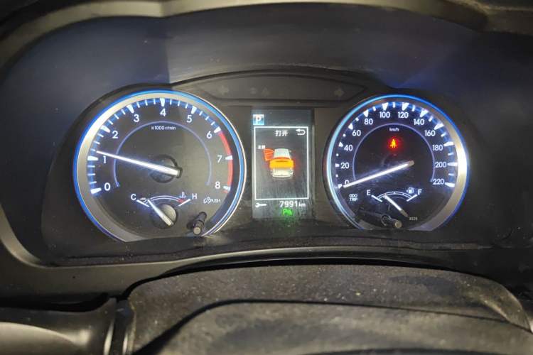 Used Toyota Highlander 2018 2.0T Four-Wheel Drive Luxury Version 7 Seats China VI Standard Instrument Cluster