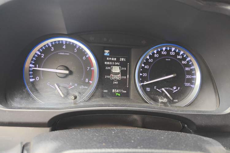 Used Toyota Highlander 2018 2.0T Four-Wheel Drive Prestige Version 7 Seats China VI Standard Instrument Cluster