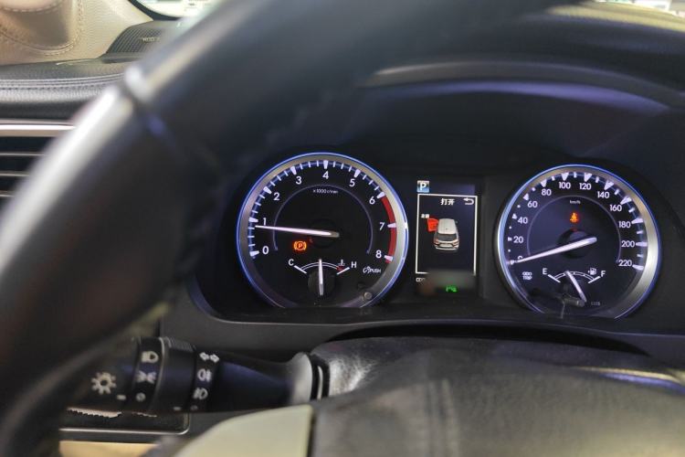 Used Toyota Highlander 2018 2.0T Four-Wheel Drive Luxury Version 7 Seats China VI Standard Instrument Cluster