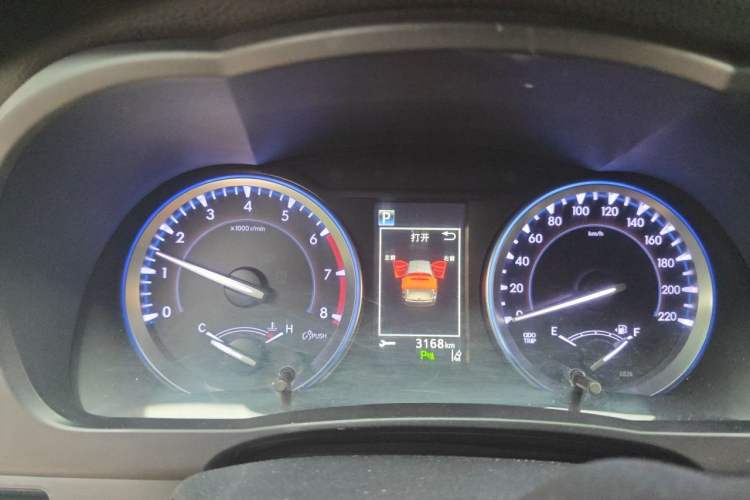 Used Toyota Highlander 2018 2.0T Four-Wheel Drive Luxury Version 7 Seats China VI Standard Instrument Cluster