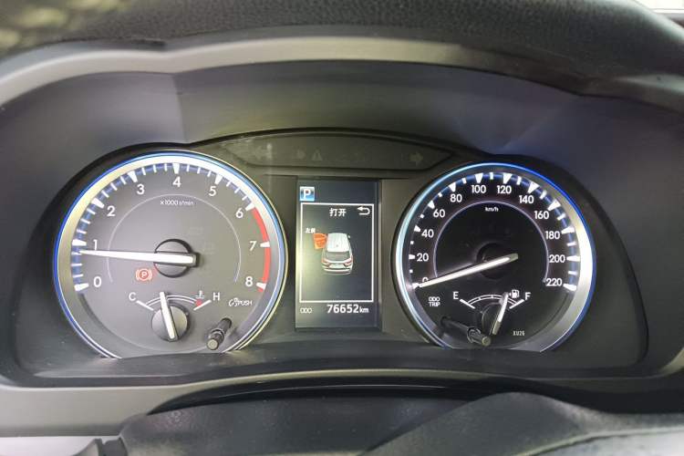 Used Toyota Highlander 2018 2.0T Four-Wheel Drive Luxury Version 7 Seats China VI Standard Instrument Cluster