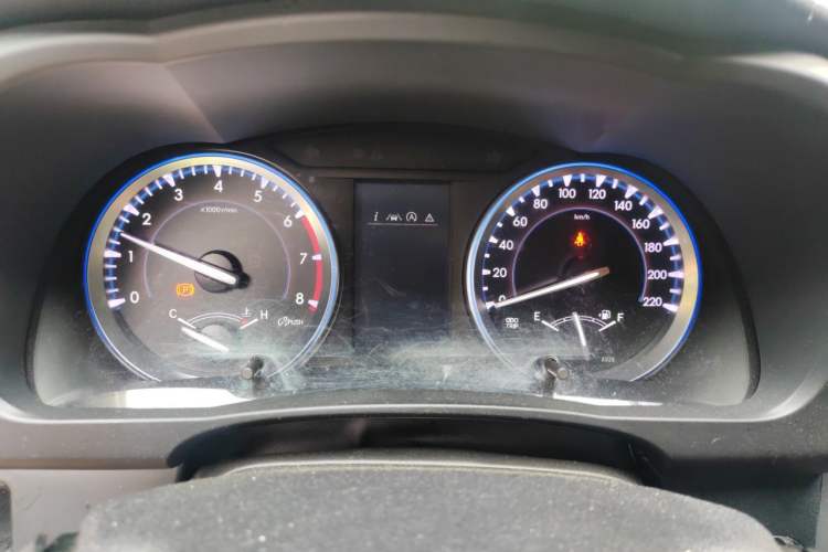Used Toyota Highlander 2018 2.0T Four-Wheel Drive Luxury Version 7 Seats China VI Standard Instrument Cluster