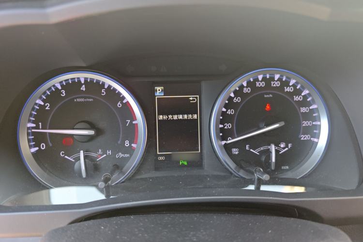 Used Toyota Highlander 2018 2.0T Four-Wheel Drive Luxury Edition 7 Seats China V Emission Standard Instrument Cluster