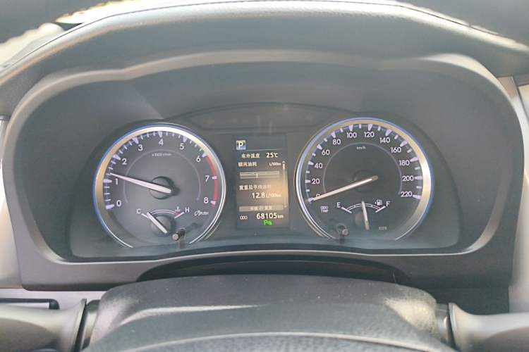 Used Toyota Highlander 2018 2.0T Four-Wheel Drive Prestige Version 7 Seats China V Emission Standard Instrument Cluster
