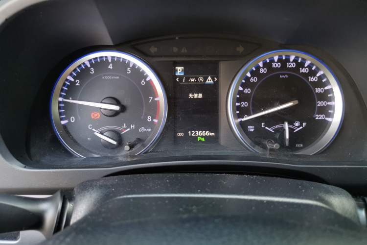 Used Toyota Highlander 2018 2.0T Four-Wheel Drive Luxury Version 7 Seats China VI Standard Instrument Cluster