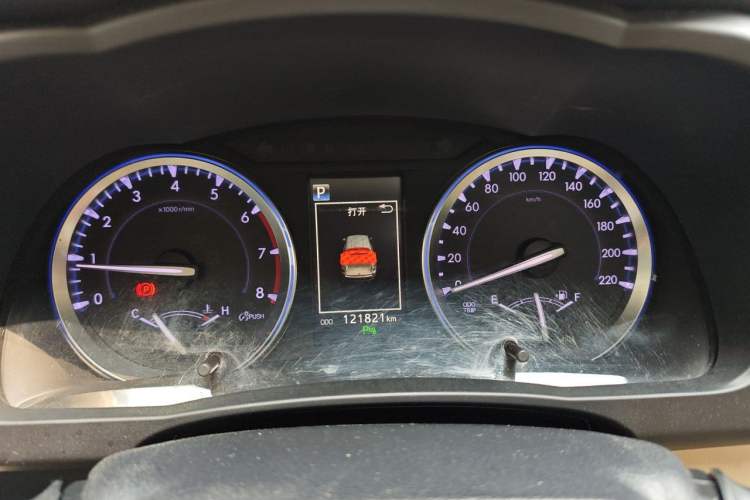 Used Toyota Highlander 2018 2.0T Four-Wheel Drive Luxury Edition 7 Seats China V Emission Standard Instrument Cluster