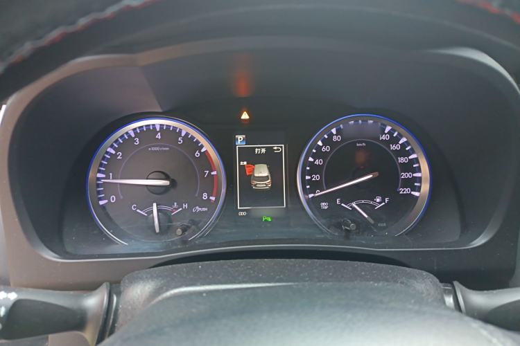 Used Toyota Highlander 2018 2.0T Four-Wheel Drive Prestige Version 7 Seats China VI Standard Instrument Cluster