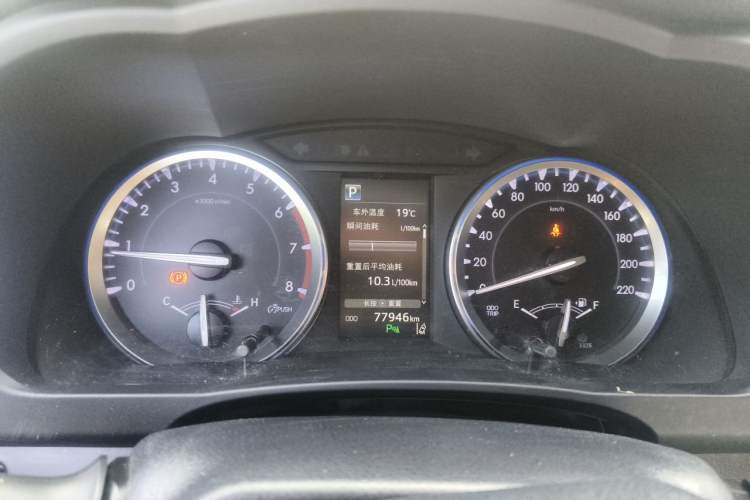 Used Toyota Highlander 2018 2.0T Four-Wheel Drive Luxury Version 7 Seats China VI Standard Instrument Cluster