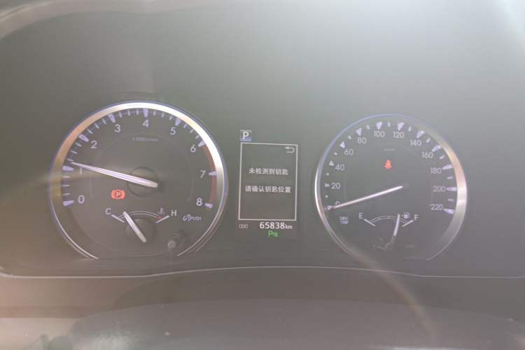 Used Toyota Highlander 2018 2.0T Four-Wheel Drive Prestige Version 7 Seats China V Emission Standard Instrument Cluster