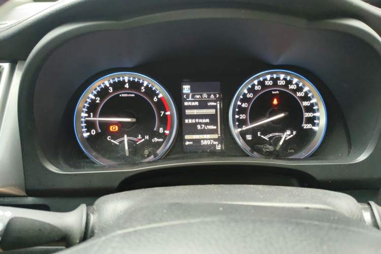 Used Toyota Highlander 2018 2.0T Four-Wheel Drive Luxury Version 7 Seats China VI Standard Instrument Cluster