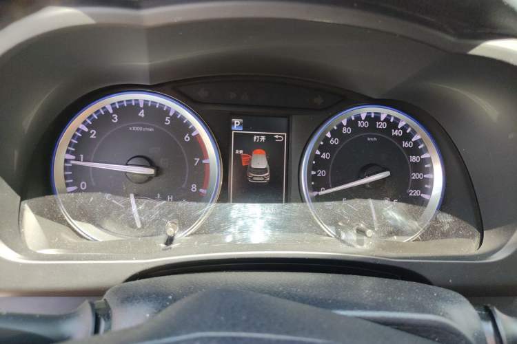 Used Toyota Highlander 2018 2.0T Four-Wheel Drive Luxury Version 7 Seats China VI Standard Instrument Cluster