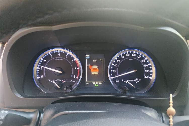Used Toyota Highlander 2018 2.0T Four-Wheel Drive Prestige Version 7 Seats China V Emission Standard Instrument Cluster