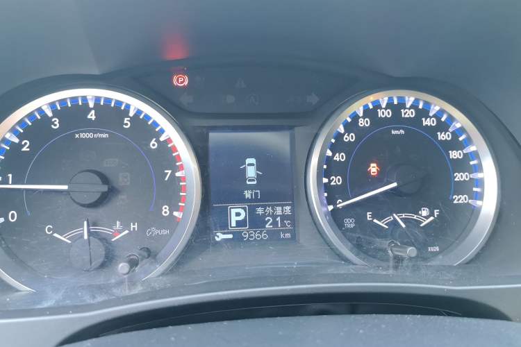 Used Toyota Highlander 2018 2.0T Two-Wheel Drive Elite Version 5 Seats China VI Standard Instrument Cluster