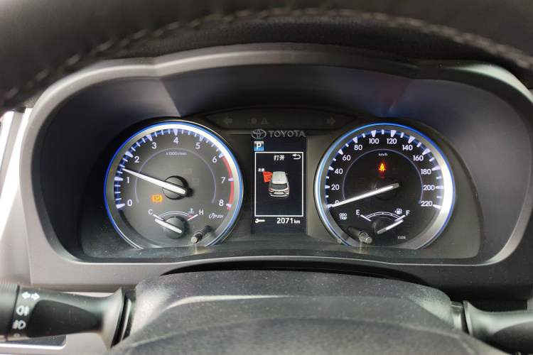 Used Toyota Highlander 2018 2.0T Four-Wheel Drive Prestige Version 7 Seats China VI Standard Instrument Cluster