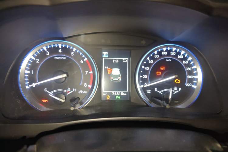 Used Toyota Highlander 2018 2.0T Four-Wheel Drive Prestige Version 7 Seats China VI Standard Instrument Cluster